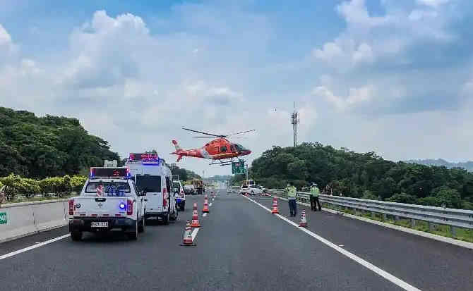 高邑高速公路汽车救援案例